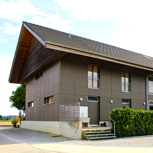 aw-architekten-kirchberg-neubau-landwirtschaftliches-wohnhaus-utzenstorf-front